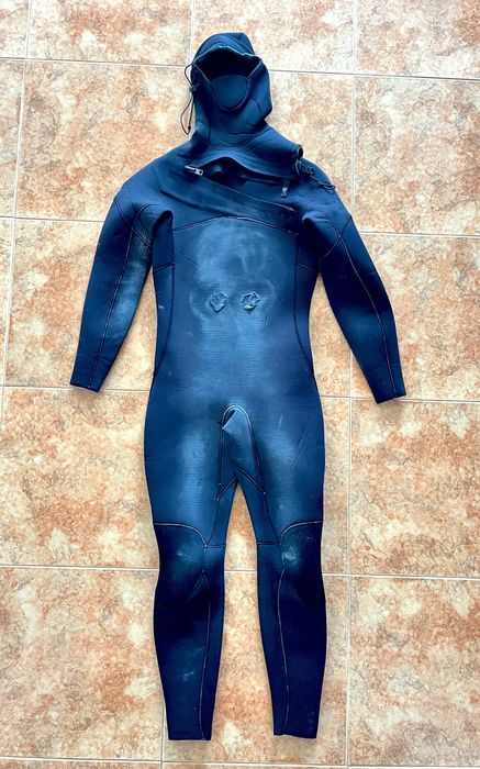 NEEDessentials 5/4 Hooded Wetsuit / Fato de Surf M