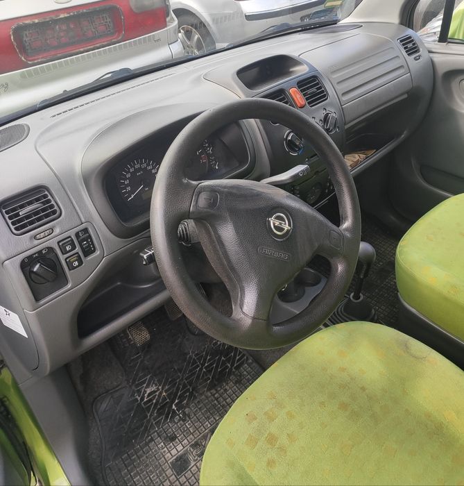 Opel Agila lampy przód lewa i prawa komplet