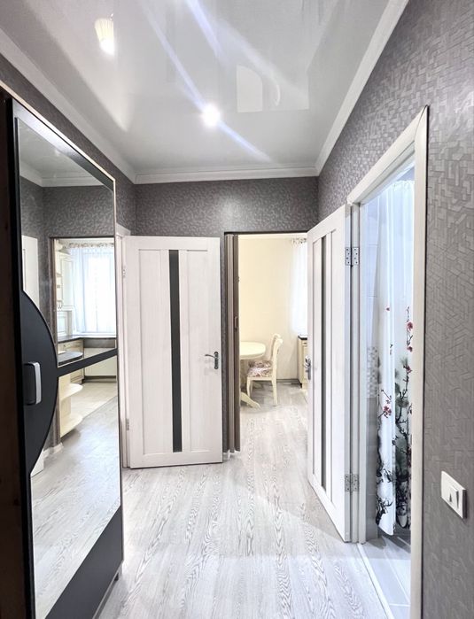 Затишна квартира в центрі! Мінімальне оформлення!