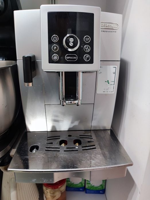 Ekspres do kawy DeLonghi cappuccino