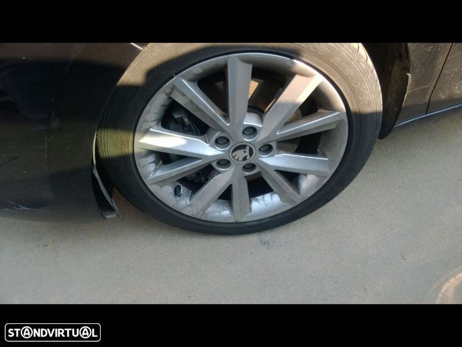 Skoda Rapide SpaceBack 2016 1.6 tdi para peças