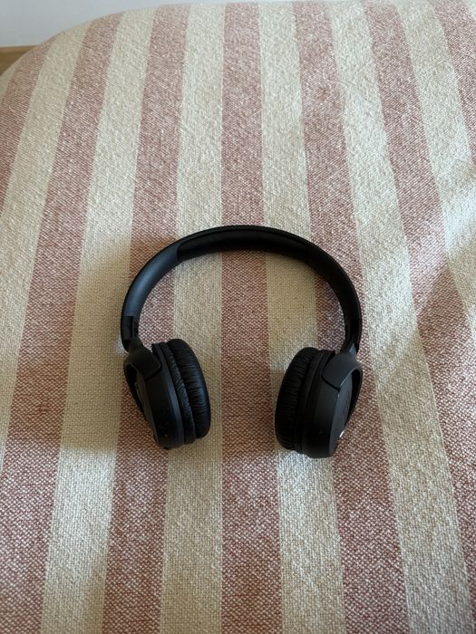 Auscultadores Bluetooth JBL T510