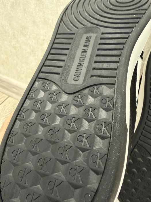Кросівки Calvin Klein BASKET CUPSOLE - р.43,5 - як НОВІ