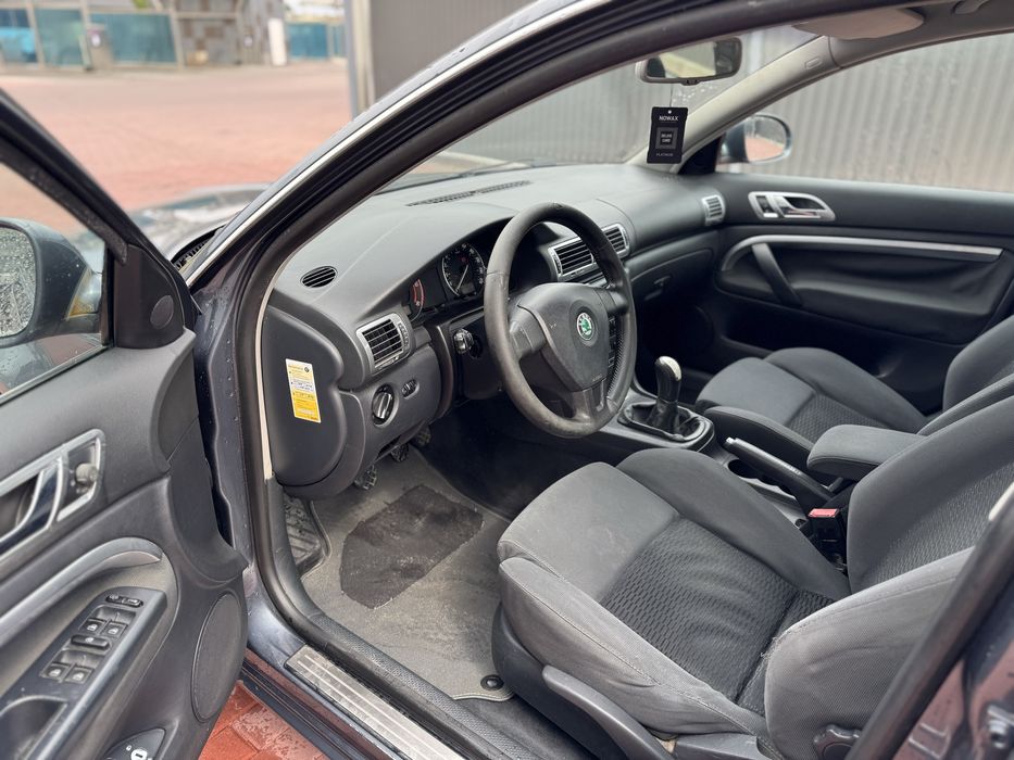 Skoda superb 1.9 tdi 96 kw 2007 рік