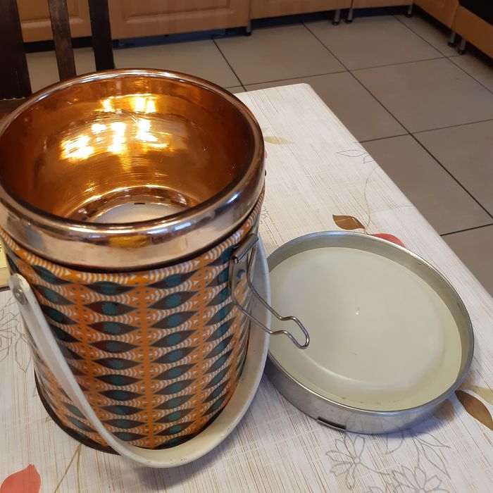 Termos z okresu DDR Eisbombe