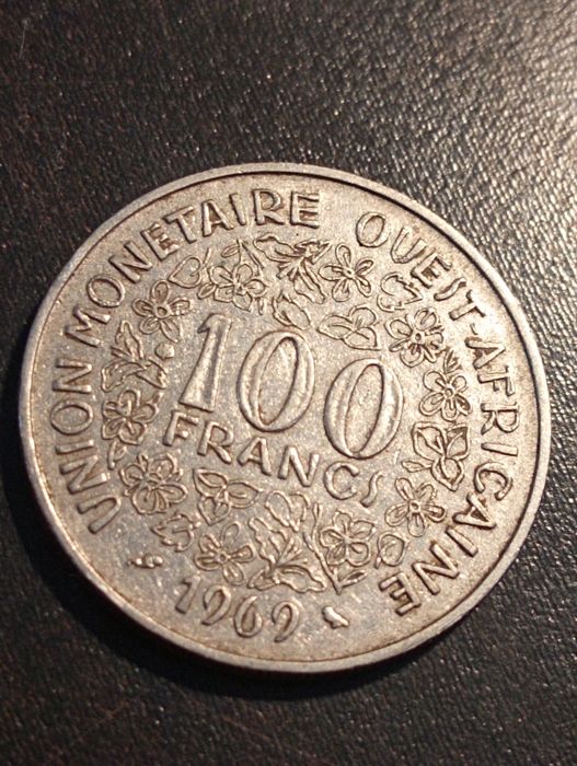 100 francos - Africa Ocidental 1969 -Niquel