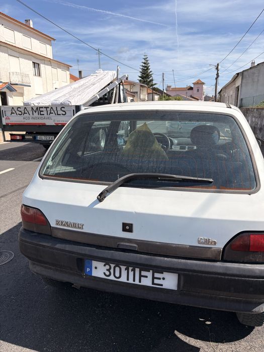 renault clio 1995