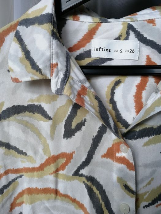 Camisa com riscas estilo zebra em viscose- MODELO ÚNICO ( ENVIO GRÁTIS