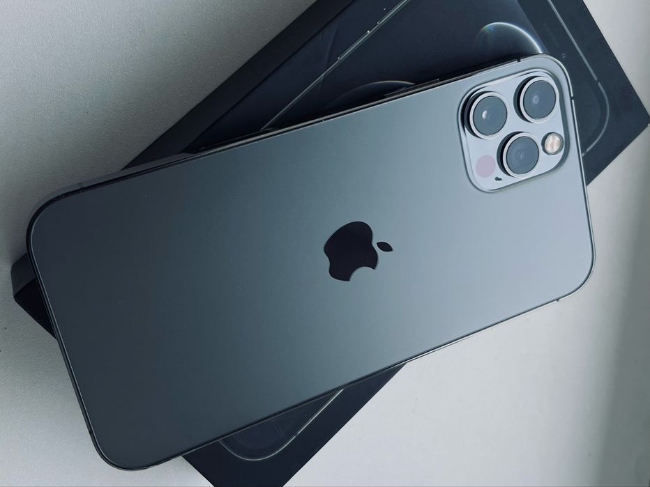 iPhone 12 Pro 256GB (Graphite) (идеальное состояние)