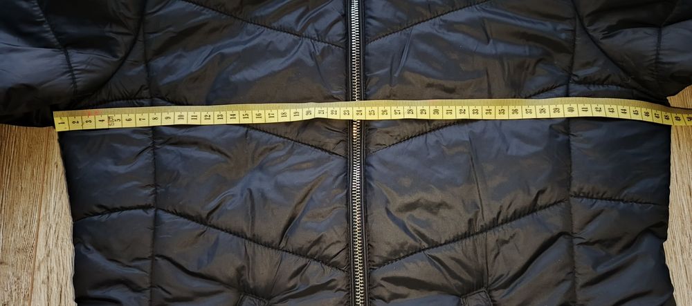 Kurtka damska M Bershka czarna zimowa młodzieżowa