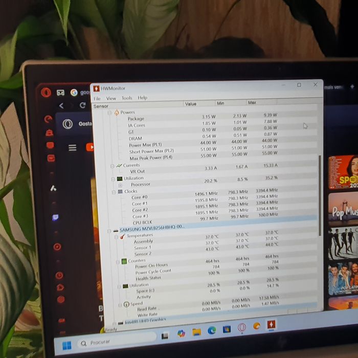 Portátil bonito e rápido