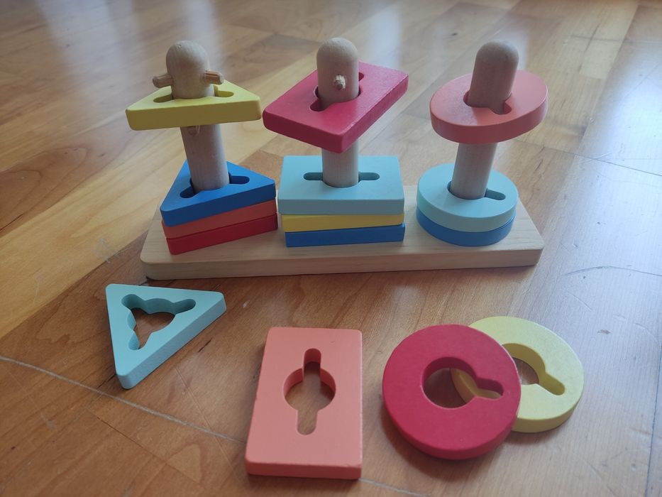 Jogo didático em madeira formas e cores