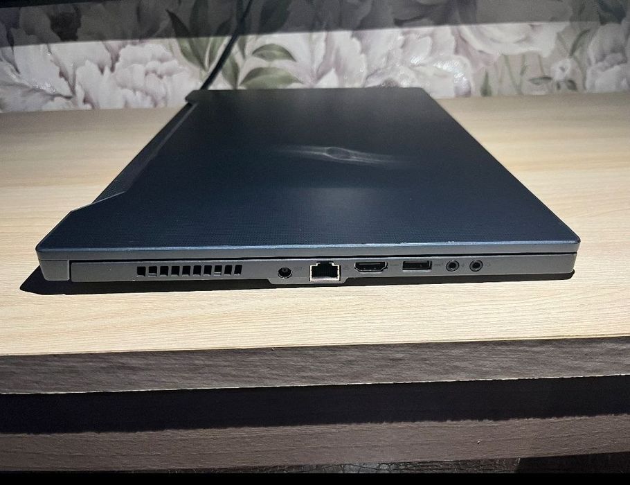Asus Rog Zephyrus 15.6" 240Hz RTX 2070 8Gb I7-10750H