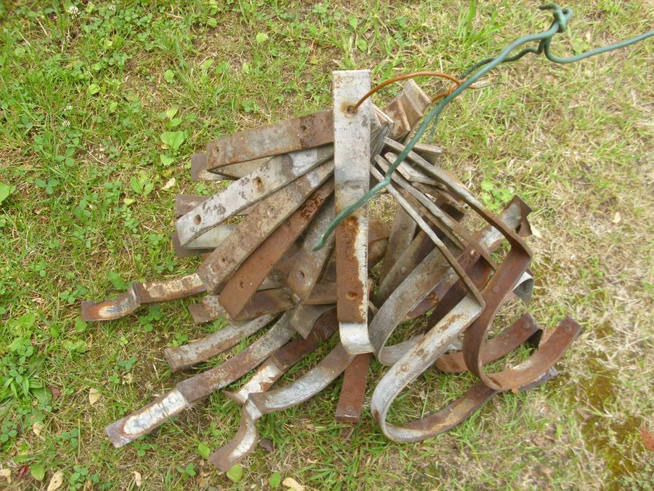 Haki do rynien dachowych