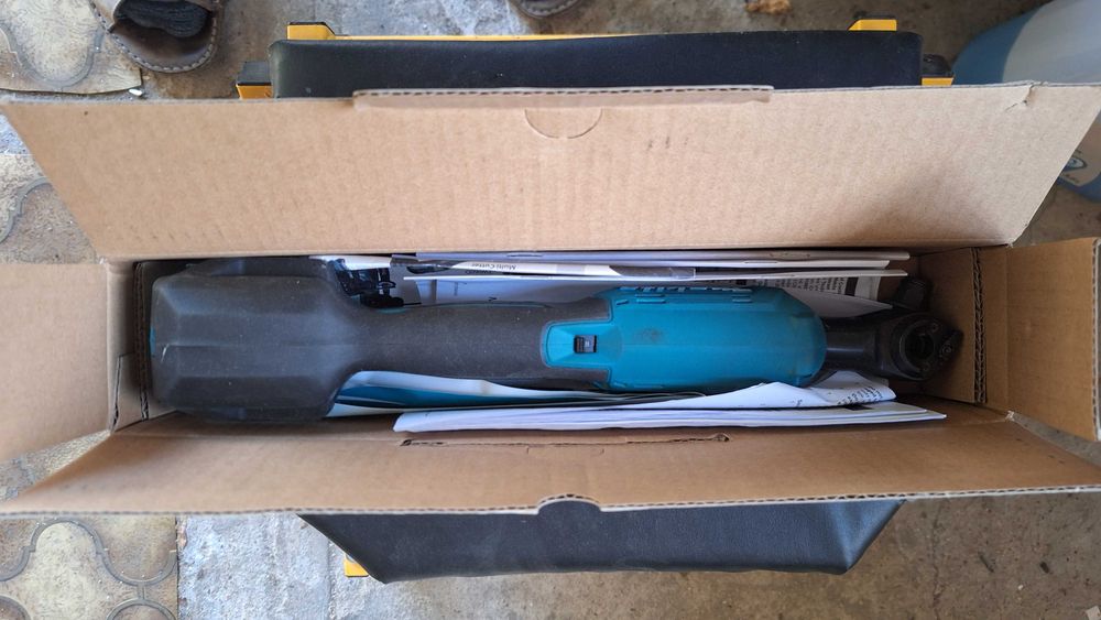 Zakrętarka Makita WR100DZ