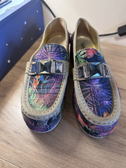 Макасины     Италия