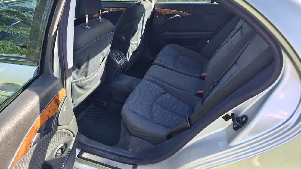 Mercedes w211 2.2cdi bardzo oszczędny.