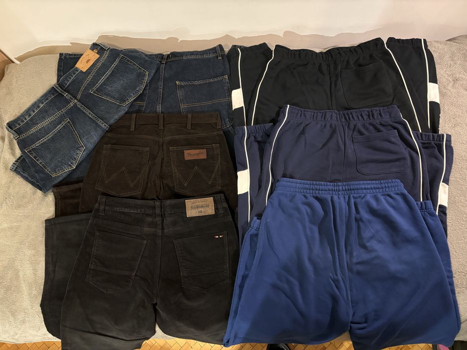 Одним лотом! Коробка одежды. Levis Wrangler New Balance Napapijri