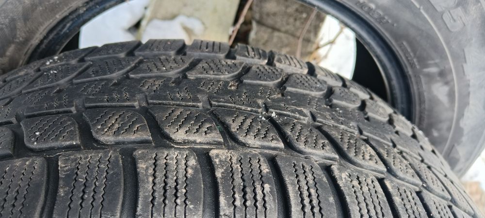 Opony zimowe Bridgestone 225/65/17