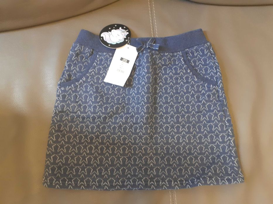 NOWA spódniczka dziecięca rozmiar 140 z metką.