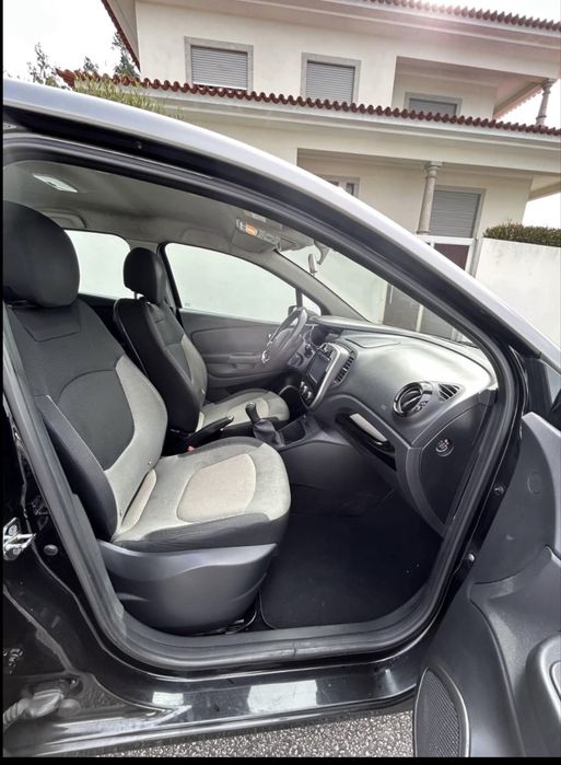 Renault Captur 1.5 DCi, impecável