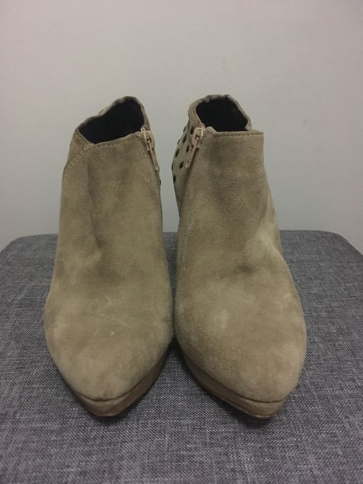 Botins Bianca cor Beje Tam38