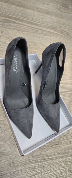 Buty czułenka szpilki