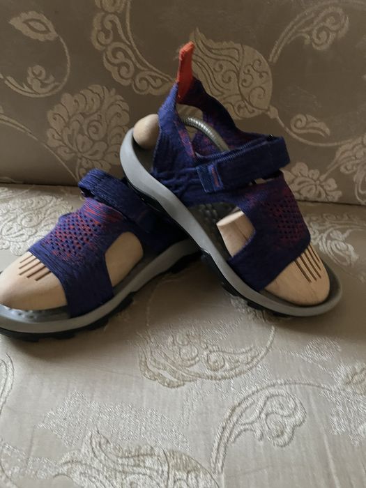 Літнє взуття Quechua  38р.