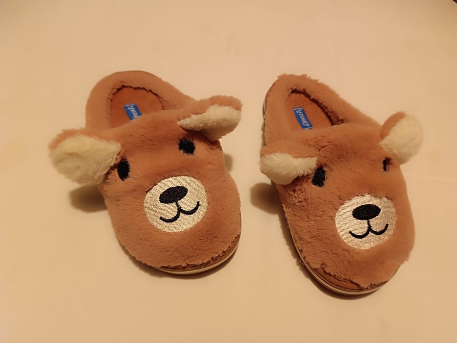 Pantufas rosa para menina tamanho 32-33