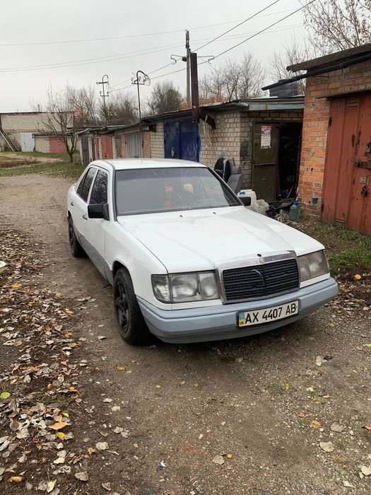 Мерседес 124 обмен 1700$