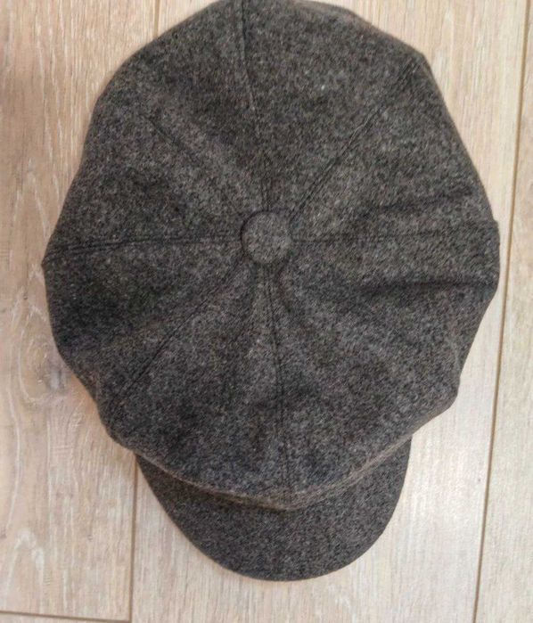 Кепка 58 розміру, стан нової