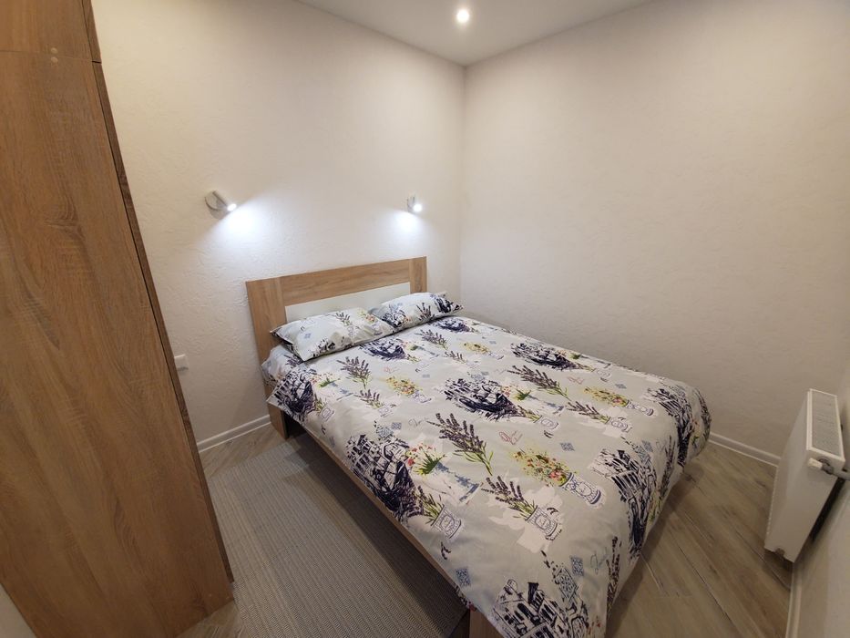 Квартира подобово (посуточно) Sleep & Flight