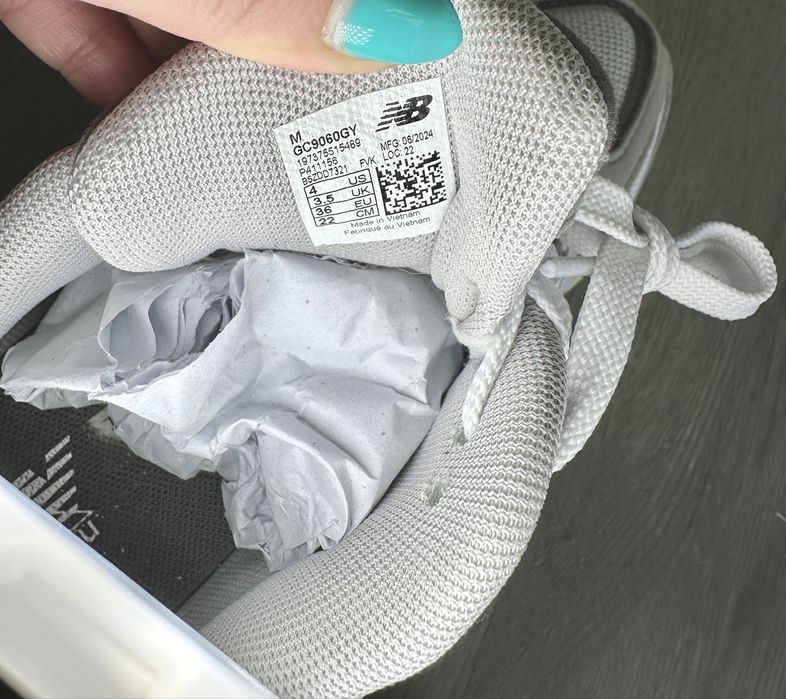 Sapatilhas New Balance 9060 originais - como novas