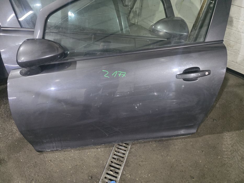 Corsa d Drzwi  lewe z177 3d