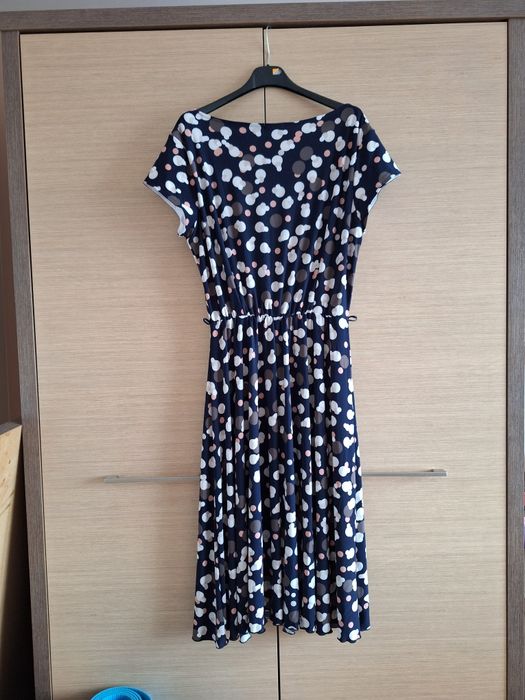 Sukienka, wzór w koła