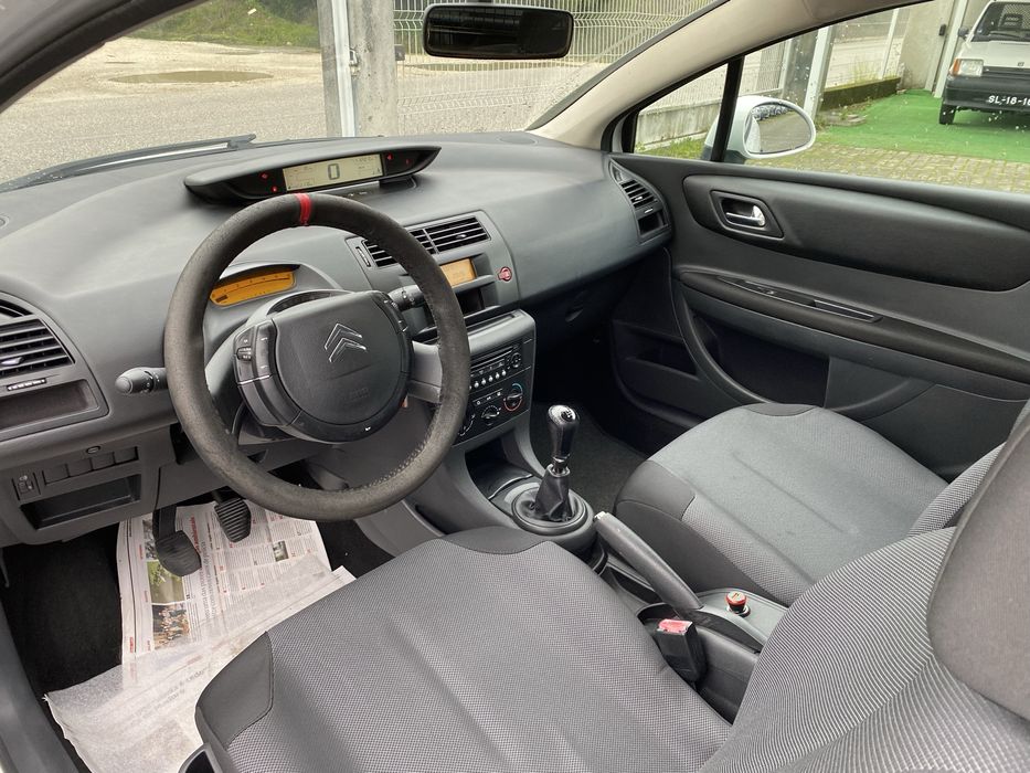 Citroen C4 1.6 HDI - Com Garantia!