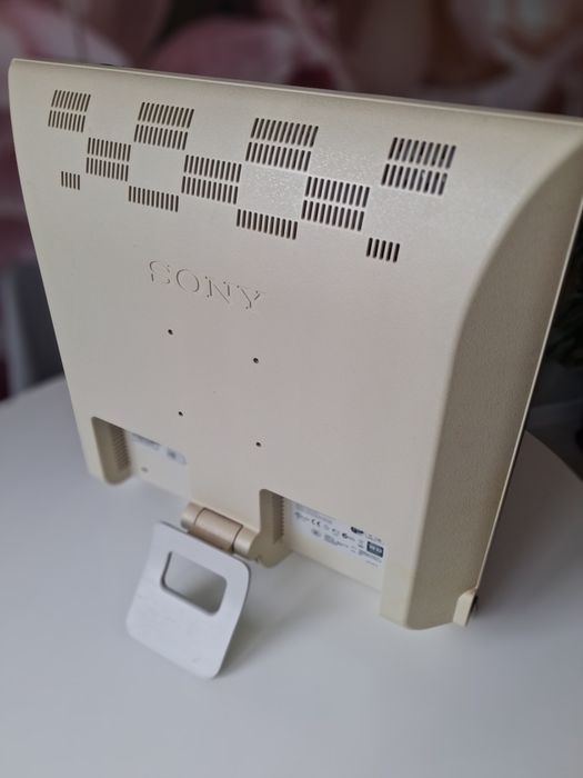 Монитор Sony SDM-E96D