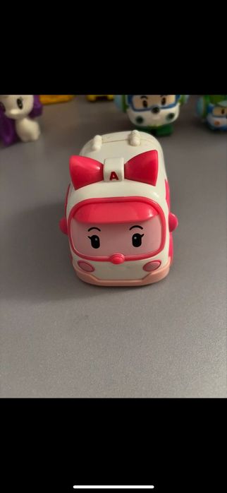 Ігрові фігурки (Ембер, Хелі (Робокар Полі), коала Бастер Мун, смурфіки