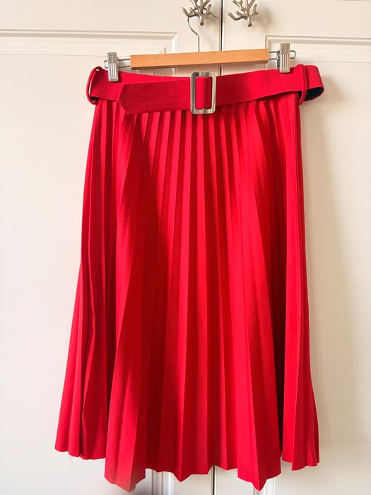 Czerwona spódnica plisowana rozmiar L