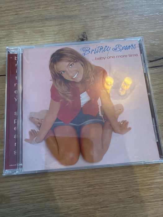 Rezerwacja płyta CD oryginalna stan bdb