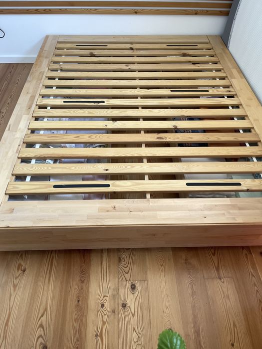 Selling IKEA double bed with 4 drawers and slatted base, mattress not included!64284097041538124