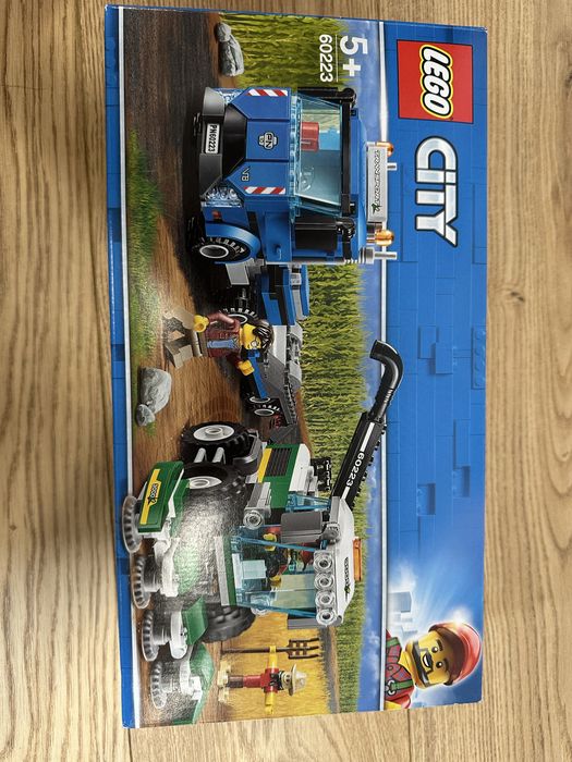 Zestaw Lego City transporter kombajnu 60223