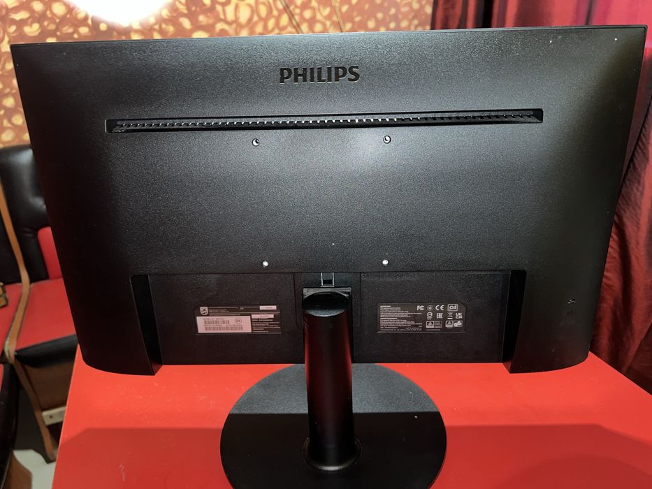 Монітор Philips