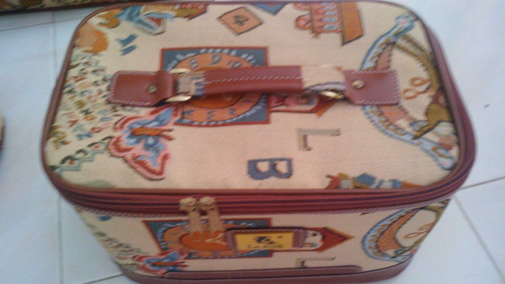 Malas de viagem com varias dimensões novas leves e resistentes