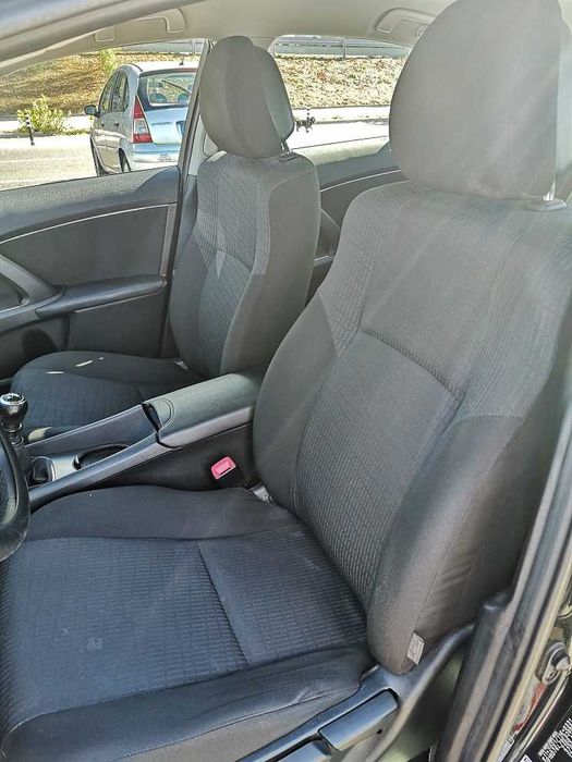 Toyota Avensis Sedan