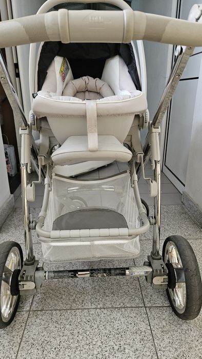 Trio Bébécar Ip-Op Carrinho, Cadeira, Ovo, Alcofa