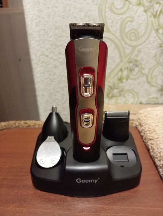 Машинка для стрижки,тример