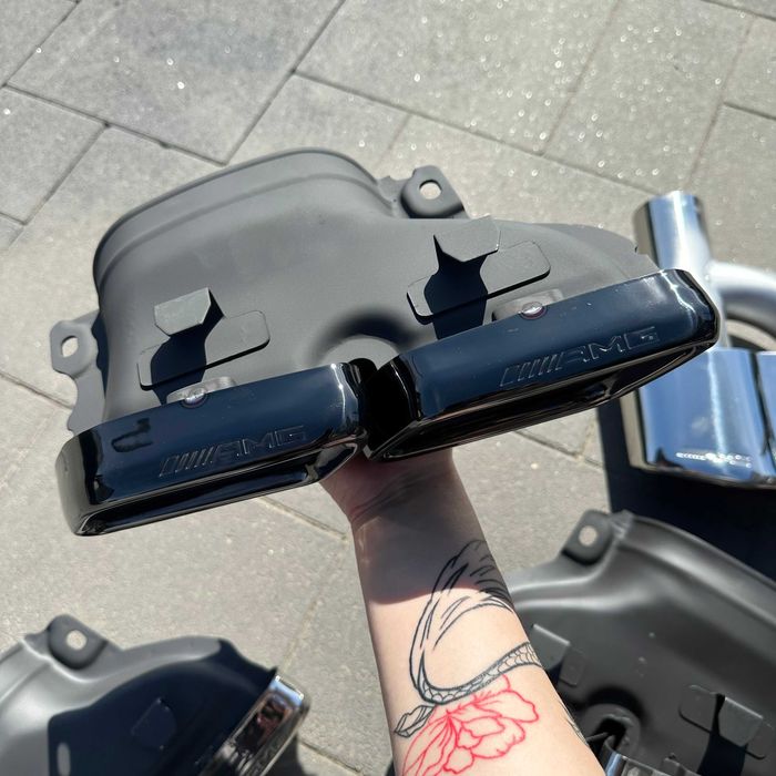 Насадки нові на вихлопні труби Mercedes W204 W218 W447 W221 W222 W223