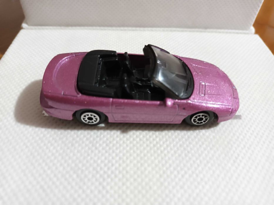 Miniaturas 1/64 Welly CM