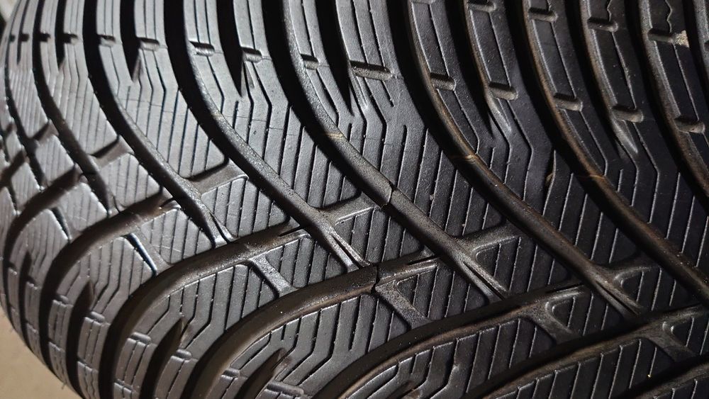 Зимние шины резина BF Goodrich G-Force winter 2 225/55 r17 комплект